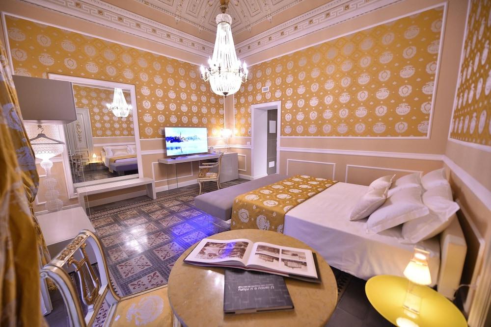 Palazzo Marletta Luxury House Hotel Catania Exterior photo